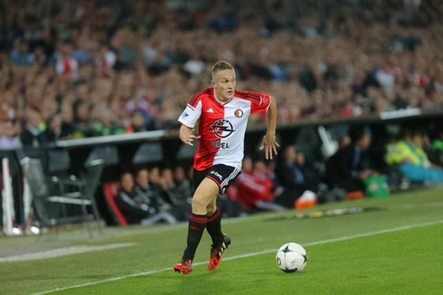 哈登里程悲快船不敌独行侠 无核雄鹿轻取奇才